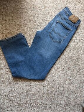 American Eagle Outfitters Men's Straight Jeans in Blue with Tan Patch